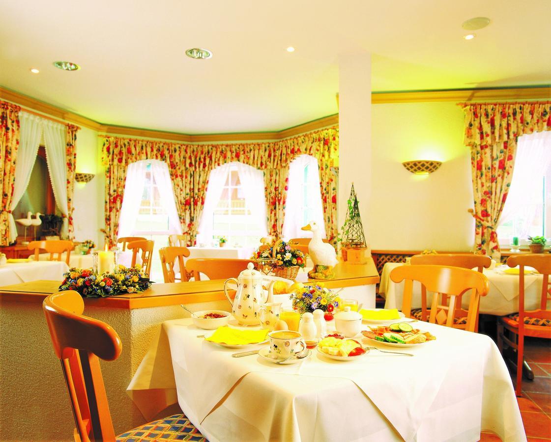 Mueritzgarten Garni Hotel